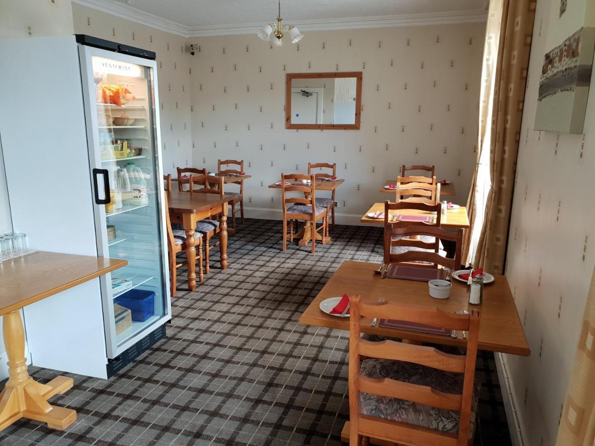 Commercial Hotel 阿尔内斯 外观 照片