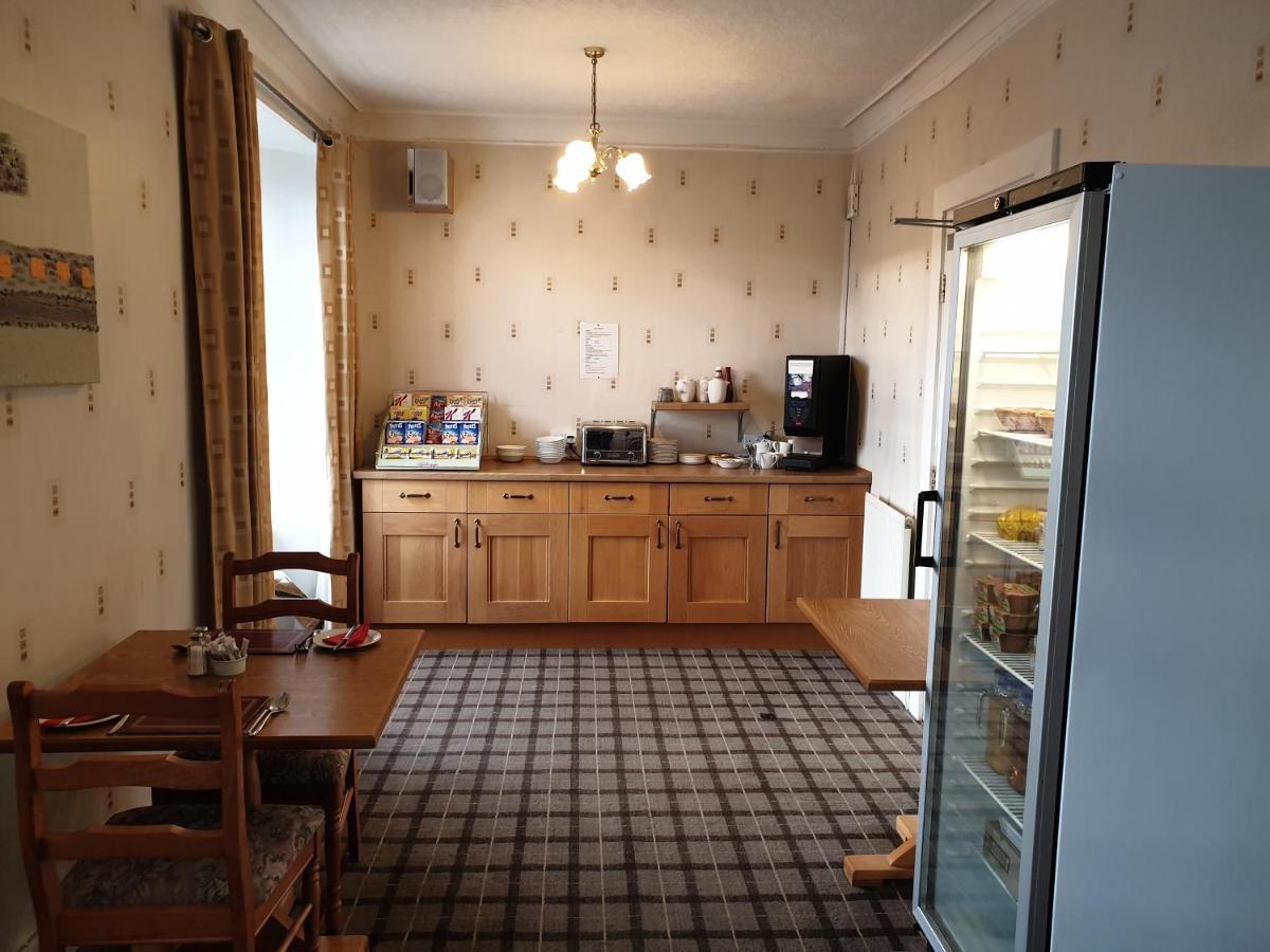 Commercial Hotel 阿尔内斯 外观 照片